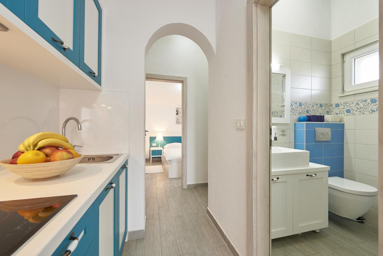 Apartments With A Parking Space Mavarstica, Ciovo - 17803 Trogir Bagian luar foto